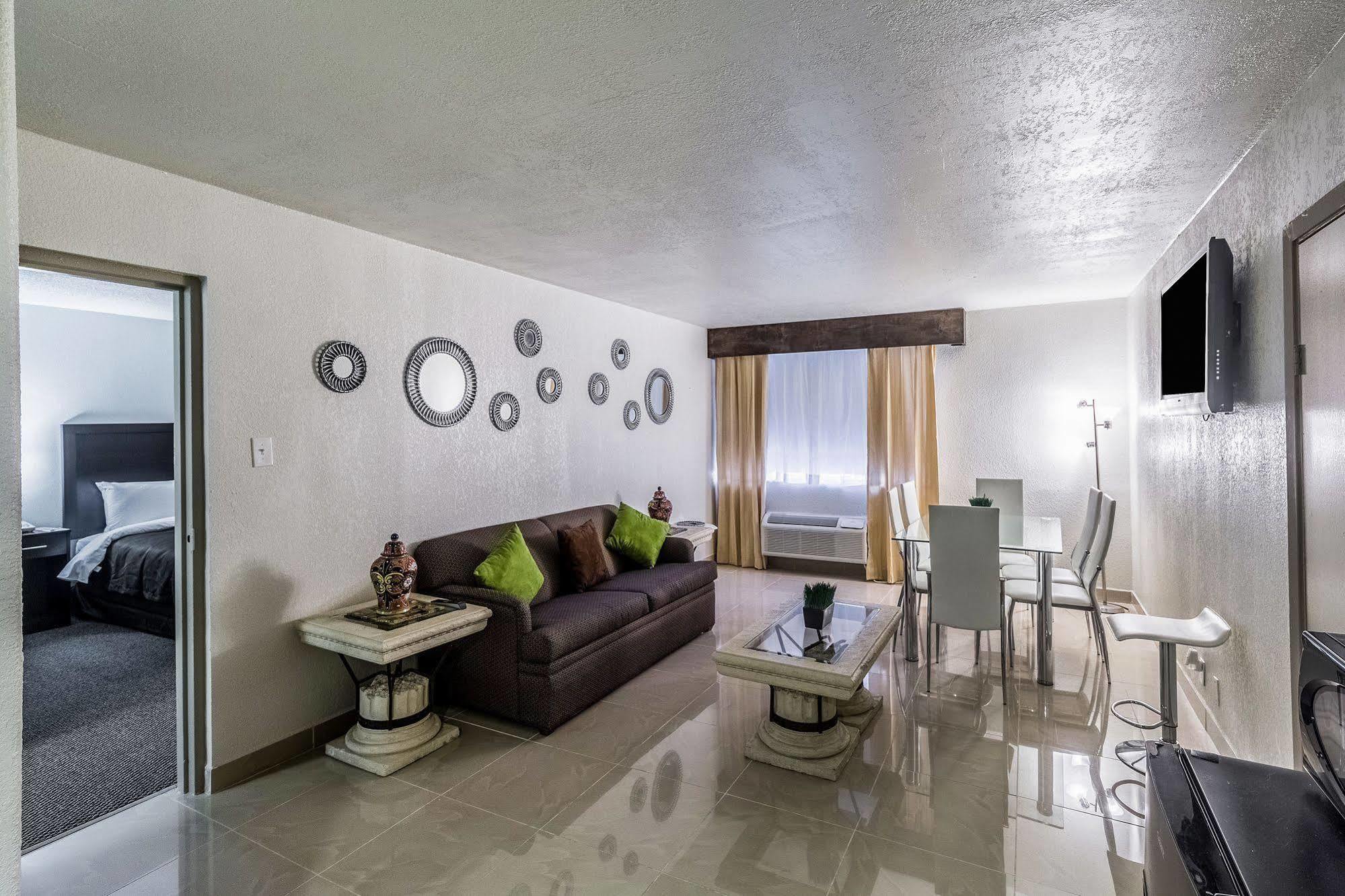 Clarion Inn Near Mcallen Airport מראה חיצוני תמונה